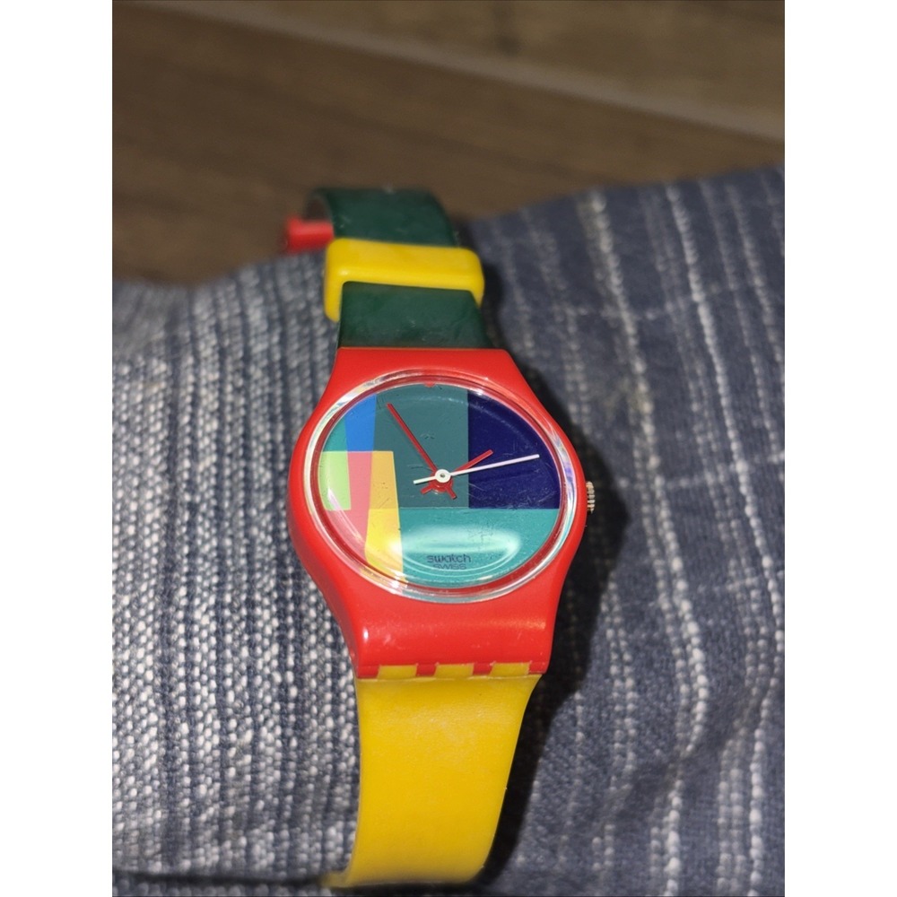 Vintage 1985 Ladies Swatch Watch Mc Swatch LR105 - Picture 2 of 4